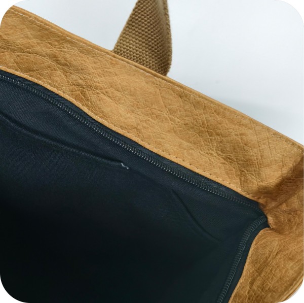 Simple and fashionable DuPont paper handbag