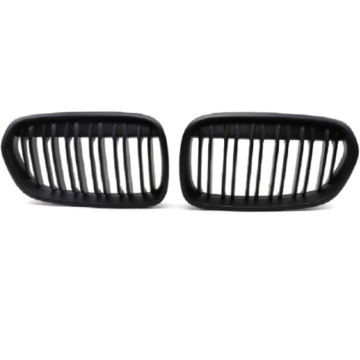 Griglia renale a doppia linea matte black per la BMW 1 Serie F52