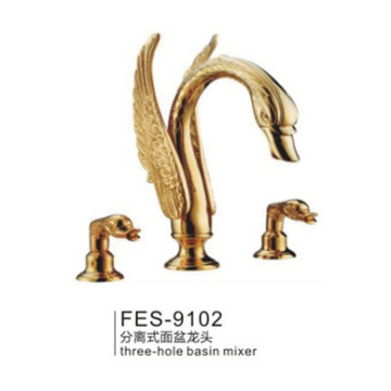 GOLD BATHROOM FAUCET