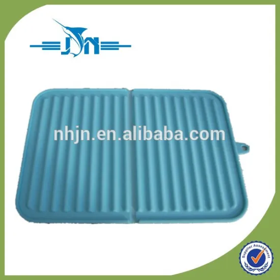 A New Generation Silicone Placemat For Sale