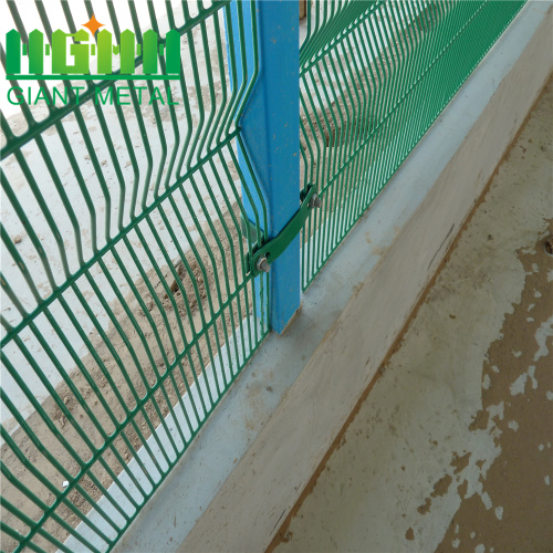 การประกันการค้า PVC Coated V Pressed Fence