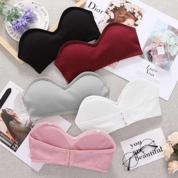 Seksi bir iç çamaşırı görünümü için kesintisiz kablosuz yastıklı bandeau üstü