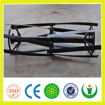 Four wheel tractor rotary cultivator
