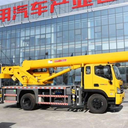 Versátil sistema de grúa autocargable de 8 toneladas