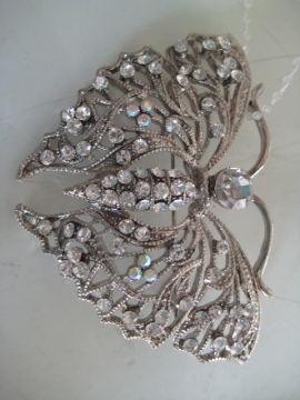 brooch