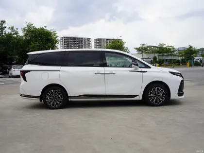 Dongfeng Fengfeng Xinghai V9 Plug-in Hybrid MPV: A Comprehensive Overview of Features and Specifications