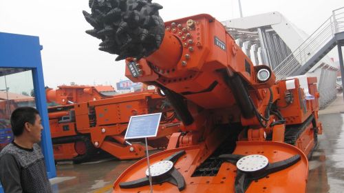 Type Ebz300 Boom Semi-petrographic Tunnel Boring Machine