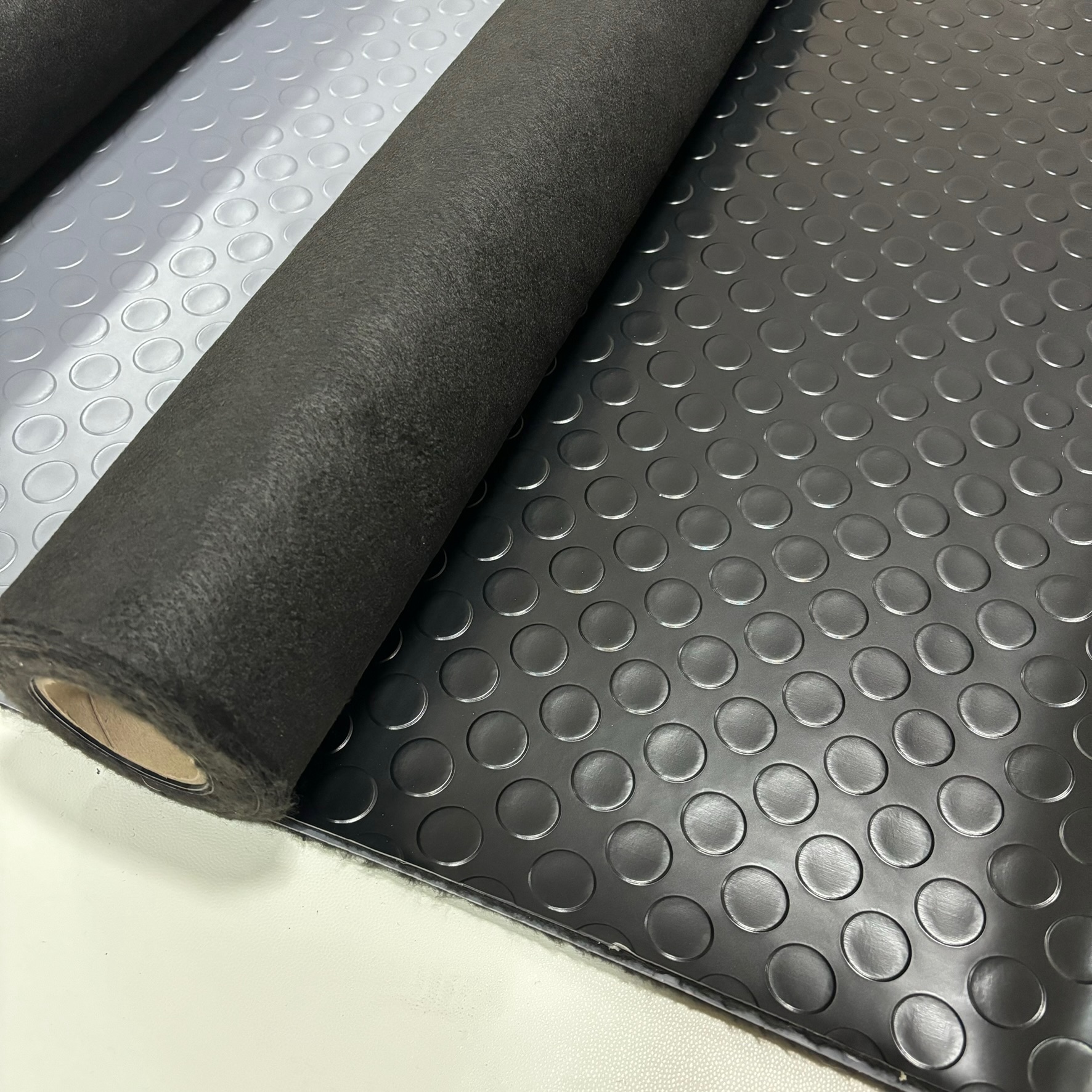 Вернут винилового напольного покрытия против скольжения для повышения безопасности