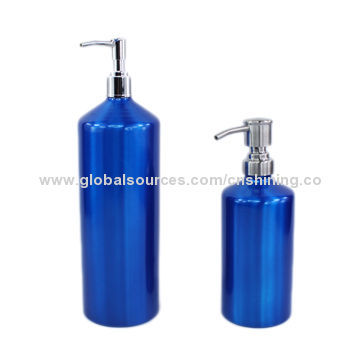 Refillable shampoo bottle