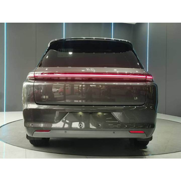 Used luxury SUV Lixiang L8