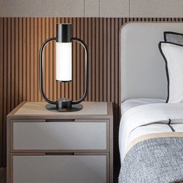 Unique Gold Metal Decorative Desk Lamp for Modern Nordic Minimalist Luxury Home Bedroom