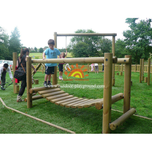 Equipo de patio de madera al aire libre de la escuela para niños