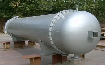 Shell and tube heat exchanger