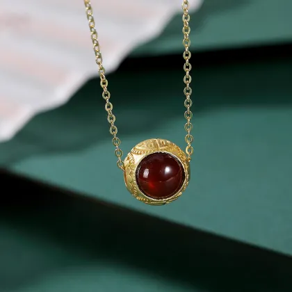 Gold-Plated Natural Garnet Inlaid Temperament Retro Bracelet