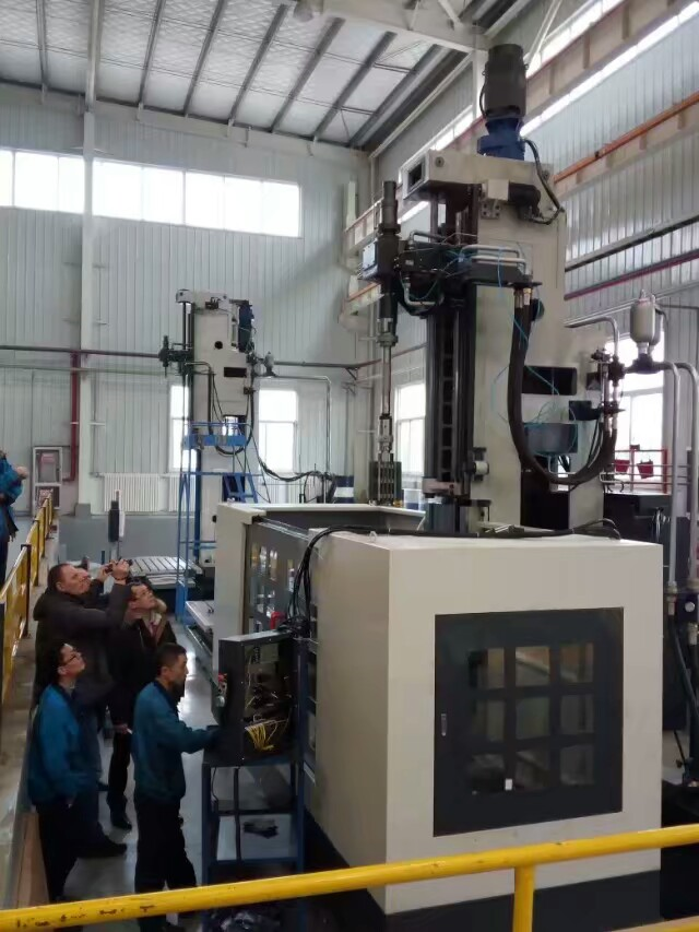 CNC شاقولي عمودي 400MM آلة