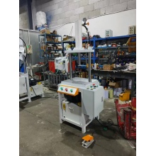 small hydraulic press machine