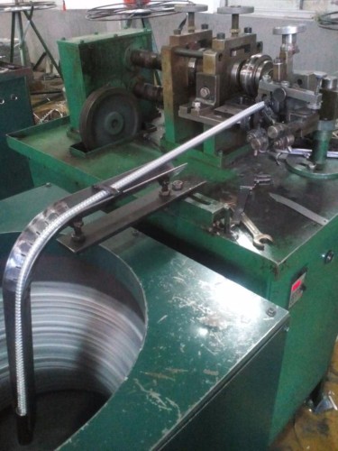 China Manufacturer Flexible Metal Hose Production Machine