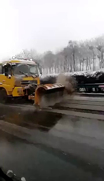 Industrial Snow Removal Equipment for Garbage Trucks