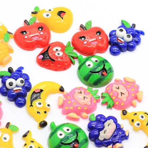 Fancy Vari a forma di frutta Cabochon in resina perline flatback 100 pezzi / borsa Cucina Frigo Ornamenti Charms Bambini Decorazione giocattolo fai da te