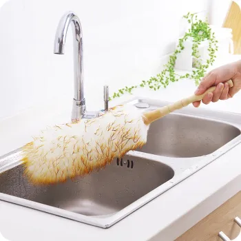 China factory wholesale 12 inch 18" 20.5 inch Lambswool Duster with Wooden Handle