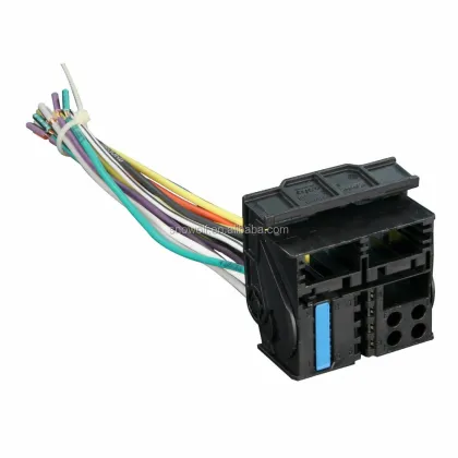 VW03B Scosche Auto Wire Harness for 2002-Up Audi Volkswagen Stereo Installation