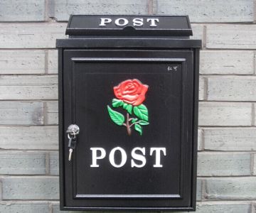 Aluminium mailbox