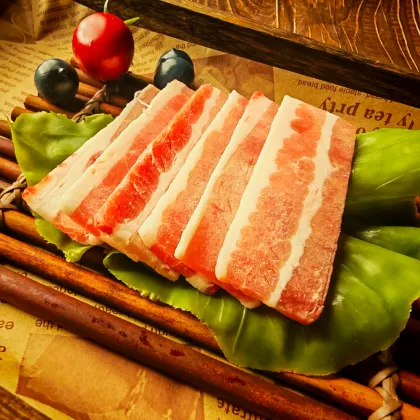 Fresh Cut Pork Belly Slices