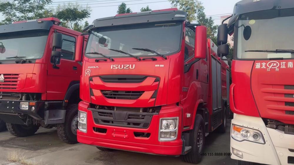 Isuzu Fire Truck 4 Jpg