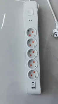 5-Way Ext Socket with 3.4A USB