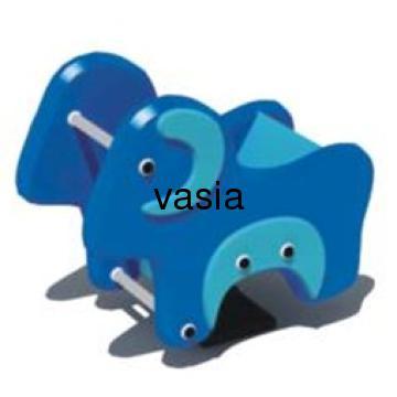 الأطفال في الهواء الطلق في الربيع رايدر