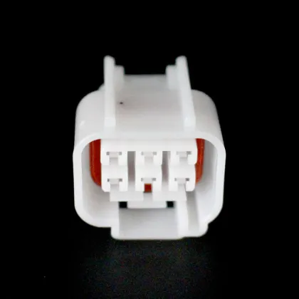 Furukawa FW-C-6F-B Automotive 6 Pin Female FW 090 Cable Connector