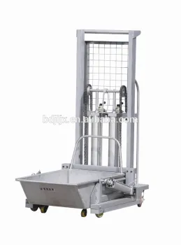 Food grade lift machine with tank