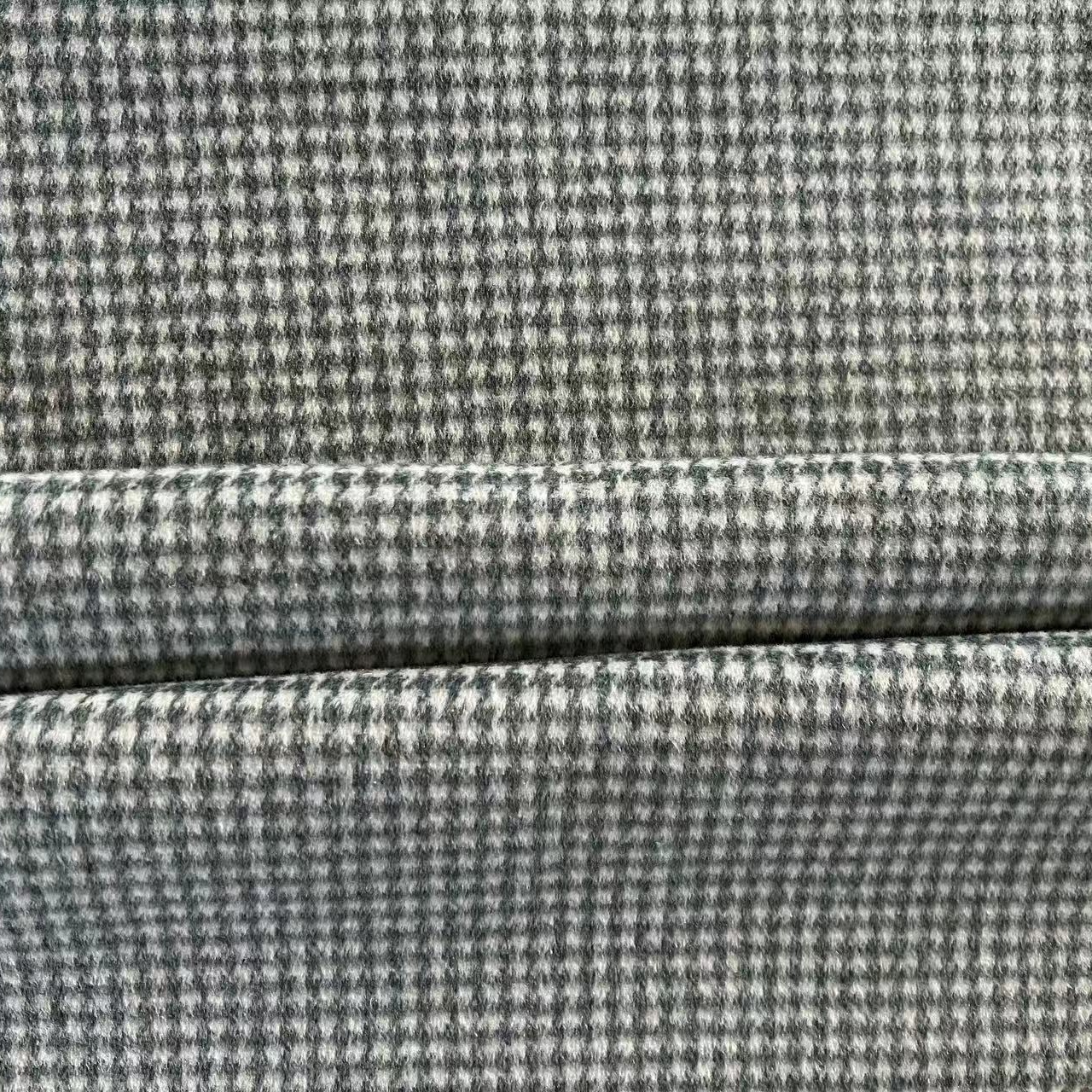 Woven wool chemical fiber blend plaid suit fabric