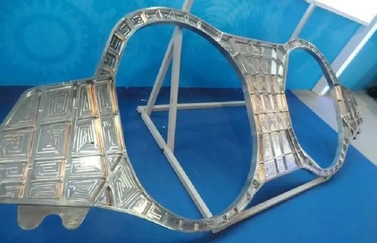 3D printed titanium main load-bearing frame 3
