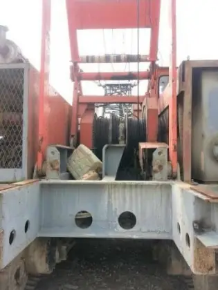 Used Hitachi Crawler Crane KH150-2 in good working condition