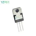 Tranzystor typu 220 NPN 2SC2073