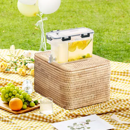 Cold water bottle plastic food grade