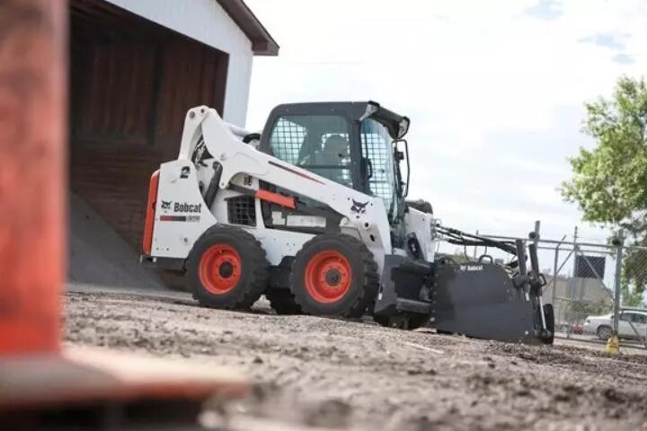 Bobcat Skid Steer Loader3