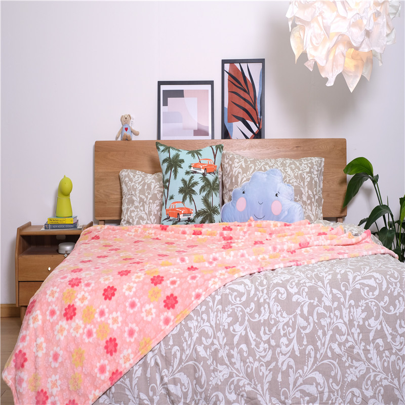 Burnt-out Floral Printed Coral Fleece Blanket For Children