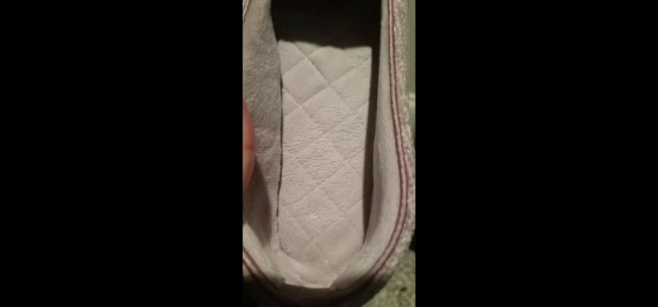 Soft Dwell · Cloud-like Home Slippers