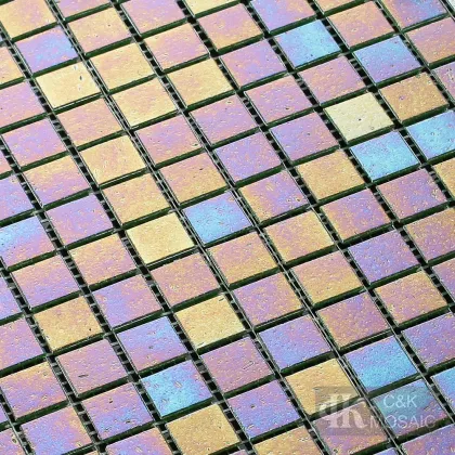 Pearl Glass Mosaic Backsplash