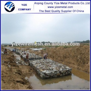China Manufacturer weld gabion box stone filled welded wire mesh panel