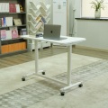 Smooth sliding lift table