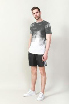 T-shirt con stampa digitale in maglia da uomo