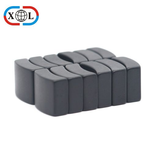 Black epoxy coating magnet for high working temperature