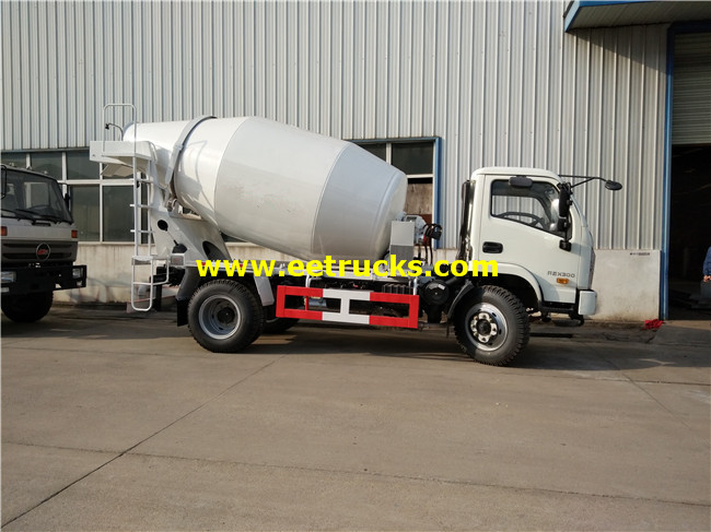 Yuejin Small Concrete Mixer Trucks