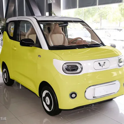 Wuling Macaron mini car