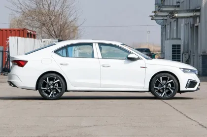 Wholesale China Skoda Octavia 2023 Pro TSI280 DSG Luxury Hatchback Sedan