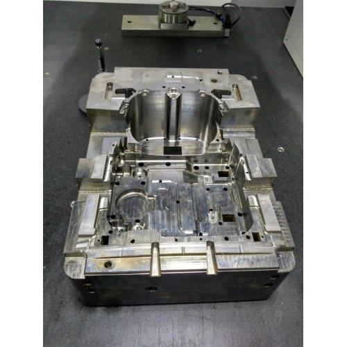 Injection Molded Plastics Making