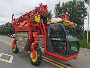sprayer for corn fields
